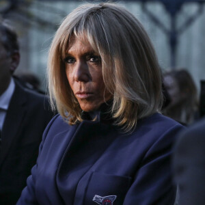 Brigitte Macron se rend au collège Chaptal pour la 5ème Journée nationale de lutte contre le harcèlement à l'école à Paris VIII, le 7 novembre 2019. En présence de d'A.Taquet secrétaire d'État auprès de la ministre des Solidarités et de la santé, J.M.Blanquer, ministre de l'Éducation nationale et de la Jeunesse et J.d'Hauteserre, maire du 8ème Arrondissement de Paris. ©Stephane Lemouton / Bestimage