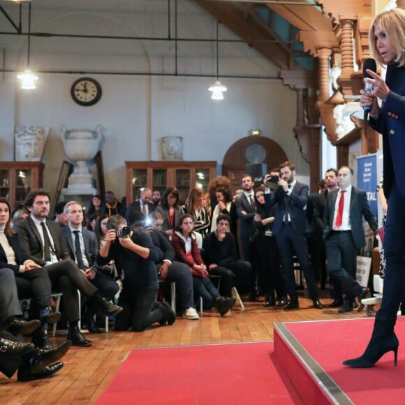 Brigitte Macron, Adrien Taquet secrétaire d'État auprès de la ministre des Solidarités et de la santé, Jean-Michel Blanquer, ministre de l'Éducation nationale et de la Jeunesse - Brigitte Macron se rend au collège Chaptal pour la 5ème Journée nationale de lutte contre le harcèlement à l'école à Paris VIII, le 7 novembre 2019. En présence de d'A.Taquet secrétaire d'État auprès de la ministre des Solidarités et de la santé, J.M.Blanquer, ministre de l'Éducation nationale et de la Jeunesse et J.d'Hauteserre, maire du 8ème Arrondissement de Paris. © Stephane Lemouton / Bestimage