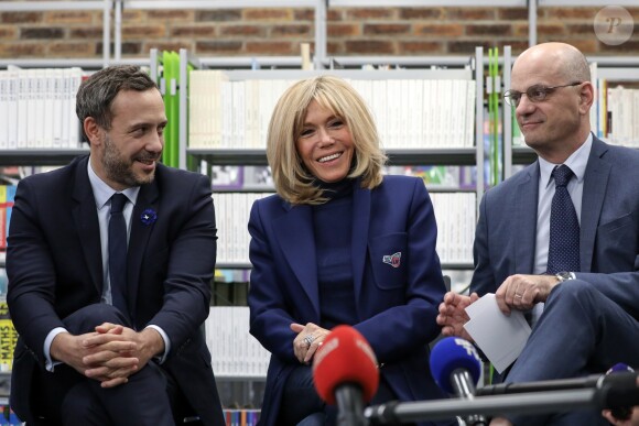 Brigitte Macron, Adrien Taquet secrétaire d'État auprès de la ministre des Solidarités et de la santé, Jean-Michel Blanquer, ministre de l'Éducation nationale et de la Jeunesse - Brigitte Macron se rend au collège Chaptal pour la 5ème Journée nationale de lutte contre le harcèlement à l'école à Paris VIII, le 7 novembre 2019. En présence de d'A.Taquet secrétaire d'État auprès de la ministre des Solidarités et de la santé, J.M.Blanquer, ministre de l'Éducation nationale et de la Jeunesse et J.d'Hauteserre, maire du 8ème Arrondissement de Paris. © Stephane Lemouton / Bestimage