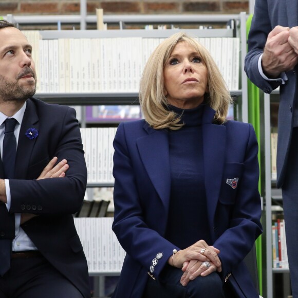 Brigitte Macron, Adrien Taquet secrétaire d'État auprès de la ministre des Solidarités et de la santé - Brigitte Macron se rend au collège Chaptal pour la 5ème Journée nationale de lutte contre le harcèlement à l'école à Paris VIII, le 7 novembre 2019. En présence de d'A.Taquet secrétaire d'État auprès de la ministre des Solidarités et de la santé, J.M.Blanquer, ministre de l'Éducation nationale et de la Jeunesse et J.d'Hauteserre, maire du 8ème Arrondissement de Paris. ©Stephane Lemouton / Bestimage