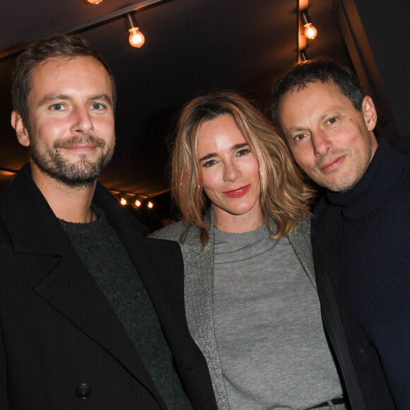 Exclusif - Marc-Olivier Fogiel avec son mari François Roelants et Géraldine Danon - Générale de la pièce "Groenland" avec Géraldine Danon au théâtre "La Scala" à Paris le 8 novembre 2019. © Coadic Guirec/Bestimage