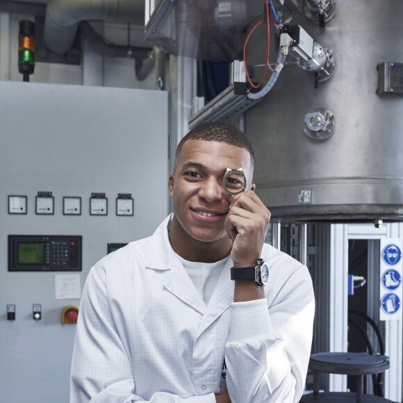 Kylian Mbappé visite la manufacture Hublot à Nyon, en Suisse. Novembre 2019.