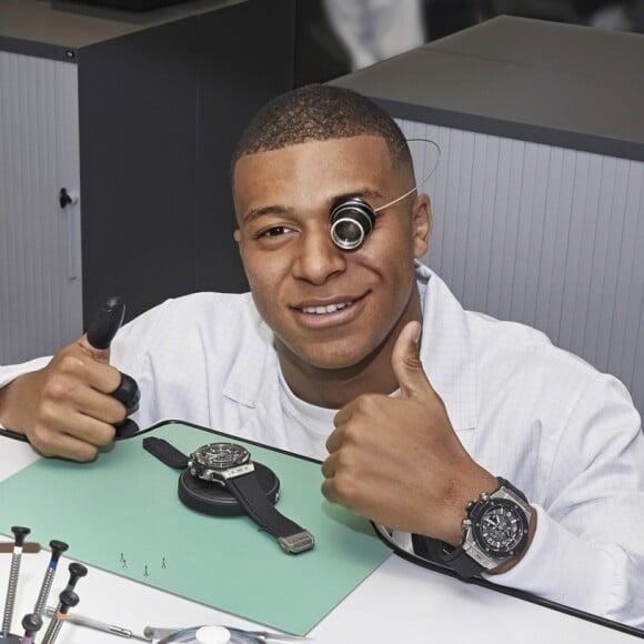 Kylian Mbappé visite la manufacture Hublot à Nyon, en Suisse. Novembre 2019.