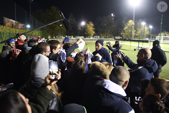 Kylian Mbappé à l'entraînement avec l'équipe de France avant les qualifications pour l'Euro 2020. Clairefontaine, le 11 novembre 2019. © Anthony Bibard / Panoramic / Bestimage