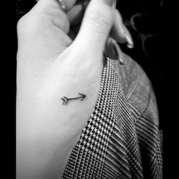 Selena Gomez et son amie Julia Michaels se sont faits tatouer le même motif. Novembre 2019.