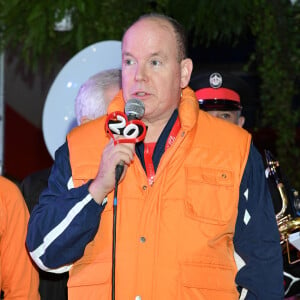 Le prince Albert II de Monaco durant le départ de la 20ème "No Finish Line" à Monaco le 16 novembre 2019. © Bruno Bébert / Bestimage