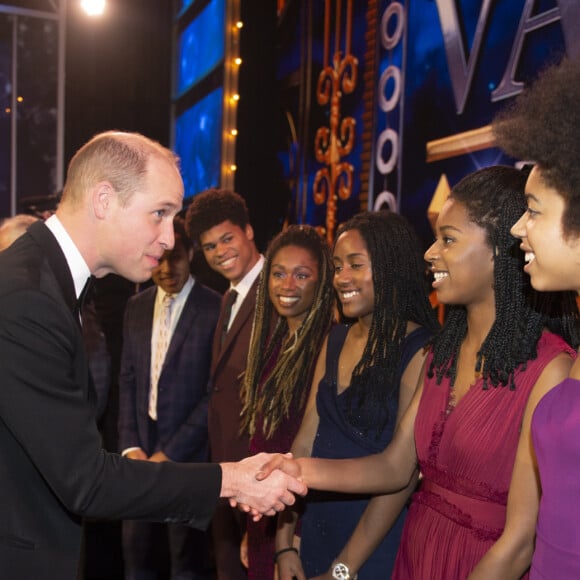 Kate Middleton, duchesse de Cambridge, en robe Alexander McQueen, et le prince William assistaient le 18 novembre 2019 au Palladium Theatre à Londres à la Royal Variety Performance, gala annuel au profit de la Royal Variety Charity qui soutient les professionnels du divertissement dans le besoin.