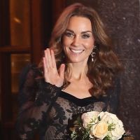 Kate Middleton divine avec William au gala Royal Variety, leurs enfants frustrés