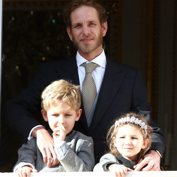 Andrea Casiraghi et ses enfants Sacha et India - La famille princière de Monaco au balcon du palais lors de la Fête nationale monégasque à Monaco. Le 19 novembre 2019 © Dominique Jacovides / Bestimage