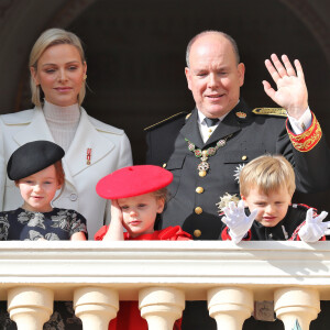 Le prince Albert II de Monaco, sa femme la princesse Charlene et leurs enfants le prince Jacques et la princesse Gabriella, Kaia Rose Wittstock - La famille princière de Monaco au balcon du palais lors de la Fête nationale monégasque à Monaco. Le 19 novembre 2019 © Dominique Jacovides / Bestimage