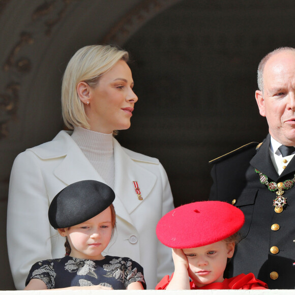 Le prince Albert II de Monaco, sa femme la princesse Charlene et leurs enfants le prince Jacques et la princesse Gabriella, Kaia Rose Wittstock - La famille princière de Monaco au balcon du palais lors de la Fête nationale monégasque à Monaco. Le 19 novembre 2019 © Dominique Jacovides / Bestimage