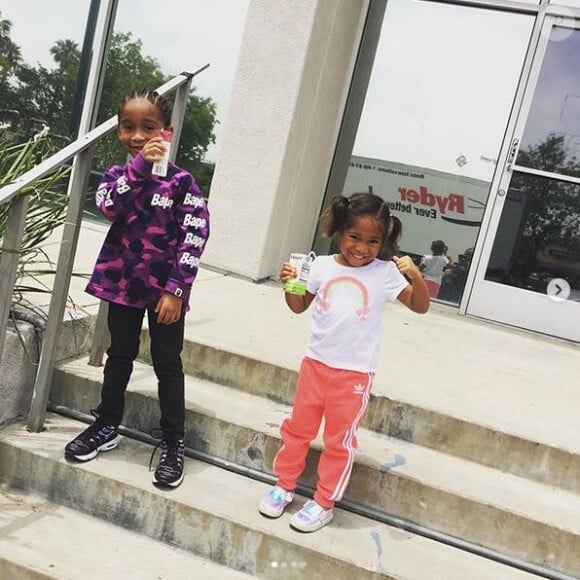 Megaa et sa petite soeur Amei, les deux enfants d'Omarion et son ex-compagne Apryl Jones. Juin 2019.