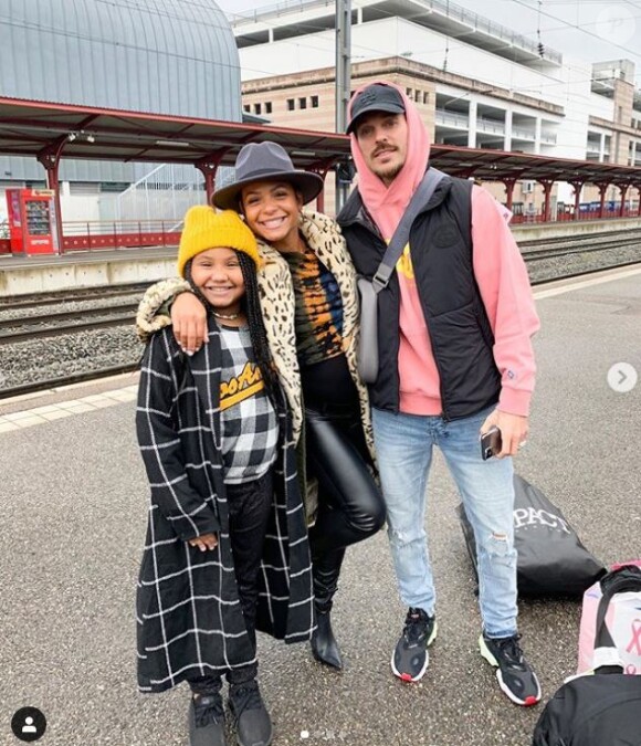 Christina Milian avec sa fille Violet et M. Pokora à la gare de Strasbourg le 6 octobre 2019.