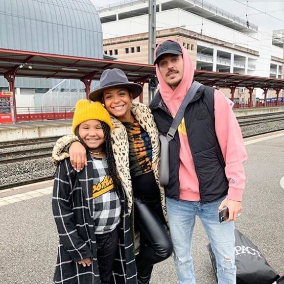 Christina Milian avec sa fille Violet et M. Pokora à la gare de Strasbourg le 6 octobre 2019.