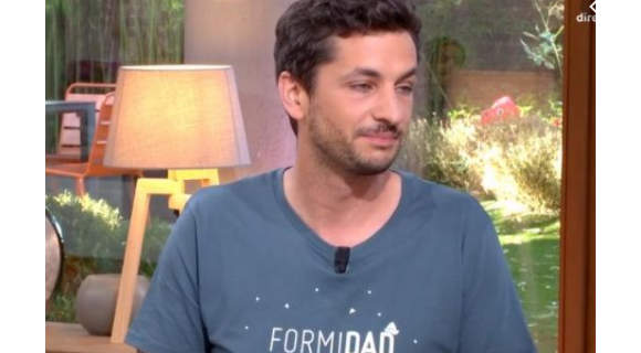 Benjamin Muller, chroniqueur dans l'émission Les Maternelles sur France 5 - Captures d'écran