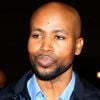 Le rappeur Rohff quitte le tribunal après l'annonce du verdict : 5 ans de prison pour violences dans une boutique de son rival Booba. Le 27 octobre 2017.
