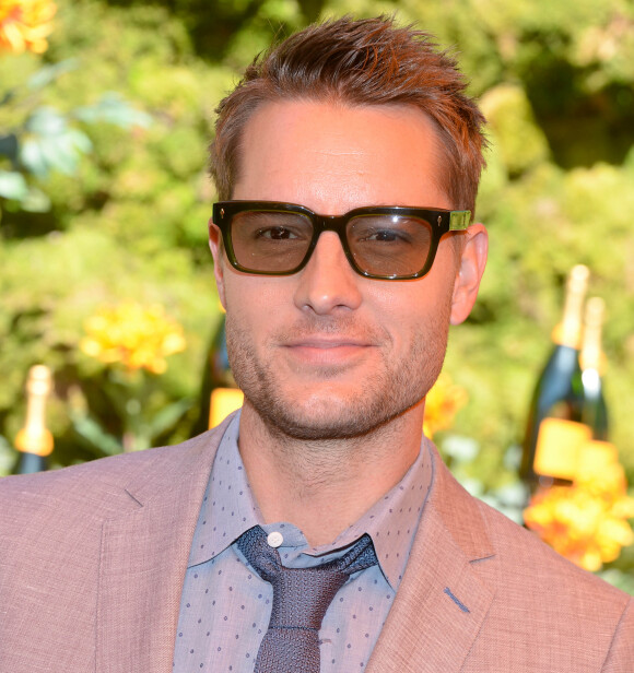 Justin Hartley au photocall de la 10e édition de la soirée "Veuve Clicquot Polo Classic" à Los Angeles, le 5 octobre 2019.