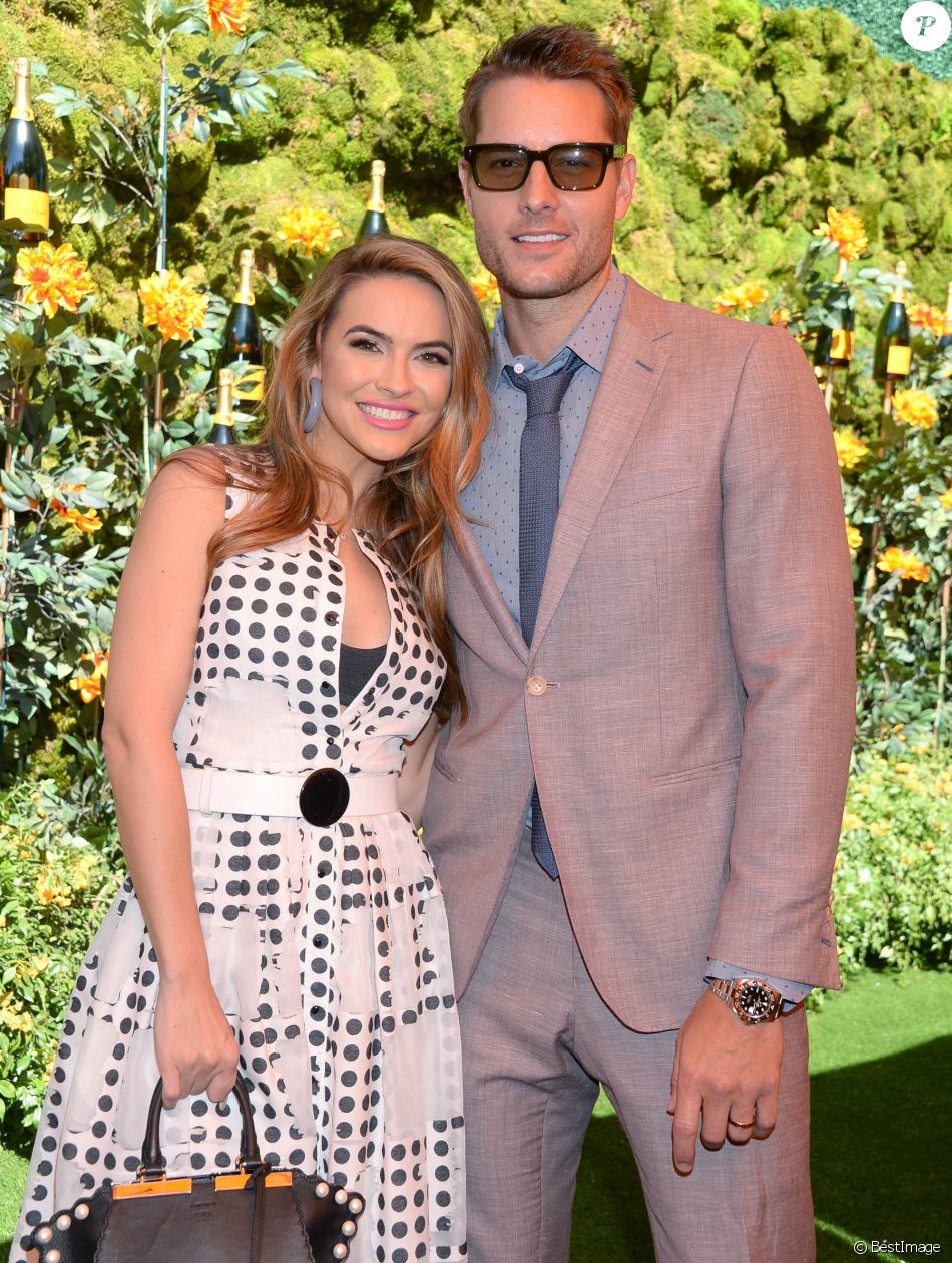 Justin Hartley et sa femme Chrishell Stause au photocall de la 10e