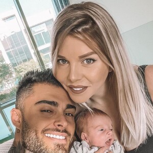 Jessica Thivenin avec son mari Thibault et leur fils Maylone, le 3 novembre 2019, sur Instagram