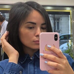 Agathe Auproux divine chez le coiffeur, à Paris, le 6 novembre 2019