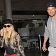Fergie et son mari Josh Duhamel arrivent à l'aéroport de Los Angeles, en provenance de New York, le 11 juin