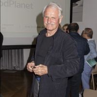 Yann Arthus-Bertrand ravi face à Stéphane Rotenberg pour la fondation GoodPlanet