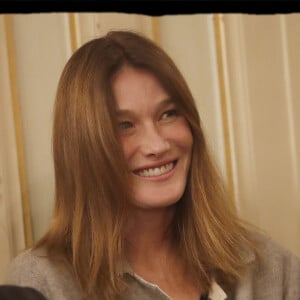 Exclusif - Carla Bruni-Sarkozy - Nicolas Sarkozy se voit décerner le 13e Prix Edgar Faure, lors d'une cérémonie organisée à la mairie du XVIème arrondissement. Paris le 12 novembre 2019. © Alain Guizard/Bestimage