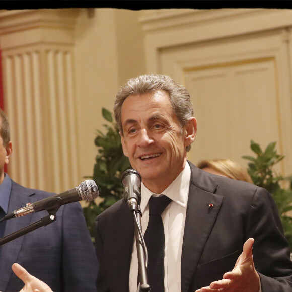 Exclusif - Nicolas Sarkozy - Nicolas Sarkozy se voit décerner le 13e Prix Edgar Faure, lors d'une cérémonie organisée à la mairie du XVIème arrondissement. Paris le 12 novembre 2019. © Alain Guizard/Bestimage