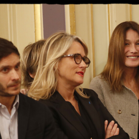 Exclusif - Céline Boulay-Espéronnier, Carla Bruni-Sarkozy - Nicolas Sarkozy se voit décerner le 13e Prix Edgar Faure, lors d'une cérémonie organisée à la mairie du XVIème arrondissement. Paris le 12 novembre 2019. © Alain Guizard/Bestimage