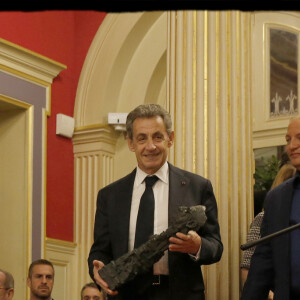 Exclusif - Nicolas Sarkozy, Rodolphe Oppenheimer, Isabelle Debré - Nicolas Sarkozy se voit décerner le 13e Prix Edgar Faure, lors d'une cérémonie organisée à la mairie du XVIème arrondissement. Paris le 12 novembre 2019. © Alain Guizard/Bestimage