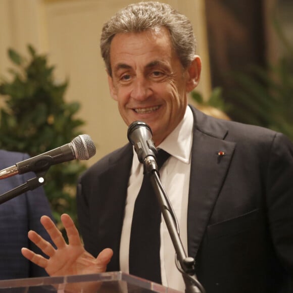 Exclusif - Nicolas Sarkozy se voit décerner le 13e Prix Edgar Faure, lors d'une cérémonie organisée à la mairie du XVIème arrondissement. Paris le 12 novembre 2019. © Alain Guizard/Bestimage