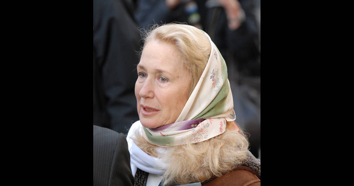 Brigitte Fossey était présente aux obsèques de Philippe ...