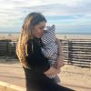 Clara Bermudes enlace son fils Louis sur Instagram, le 28 octobre 2019, sur Instagram