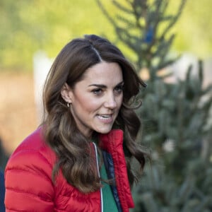 Kate Middleton a participé aux activités caritatives de Noël avec les familles et les enfants lors de sa visite à la "Peterley Manor Farm" à Buckinghamshire. Le 4 décembre 2019