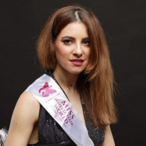 Nadjet Meskine, Miss Smile et Miss Monde en fauteil roulant - Instagram, 7 août 2019