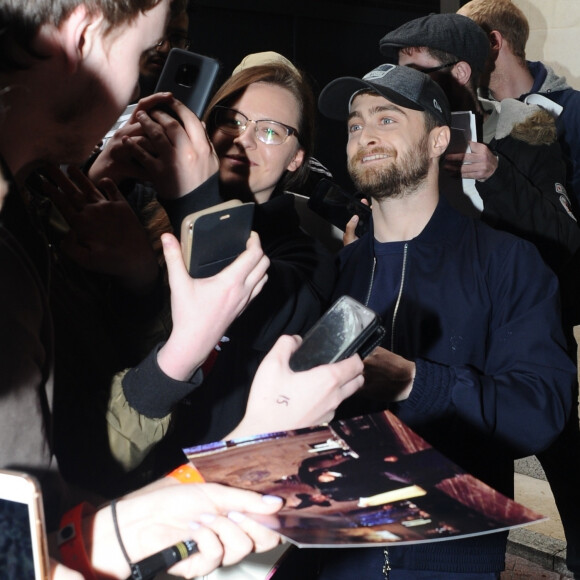 Daniel Radcliffe à la sortie de l'hôtel Soho à Londres. Le 24 avril 2019