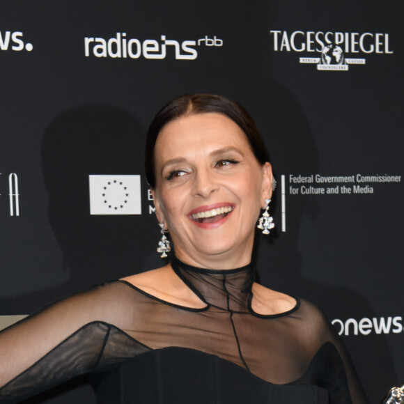 Juliette Binoche assiste aux European Film Awards 2019 à Berlin, le 7 décembre 2019.
