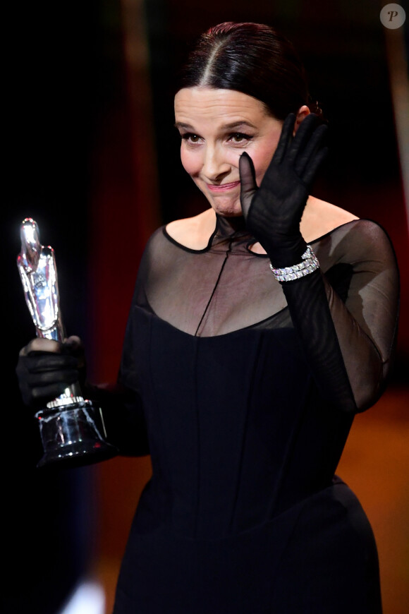 Juliette Binoche assiste aux European Film Awards 2019 à Berlin, le 7 décembre 2019.