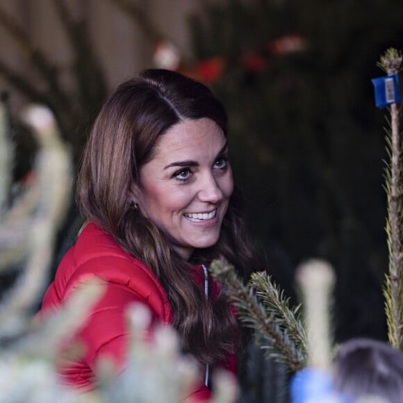 Kate Catherine Middleton, duchesse de Cambridge, a participé aux activités caritatives de Noël avec les familles et les enfants lors de sa visite à la "Peterley Manor Farm" à Buckinghamshire. Le 4 décembre 2019 4 December 2019.