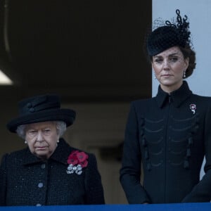 La reine Elisabeth II d'Angleterre, Catherine (Kate) Middleton, duchesse de Cambridge - La famille royale d'Angleterre lors du National Service of Remembrance à Londres le 10 novembre 2019.