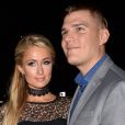 Paris Hilton et son fiancé Chris Zylka à la sortie de la soirée d'inauguration de la "Maddox Gallery" à Los Angeles, le 11 octobre 2018.
