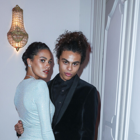 Tina Kunakey et son petit frère Zakari Kunakey assistent au dîner de gala de l'association AEM (Un Avenir pour les Enfants du Monde) au bénéfice des enfants du Rwanda organisé par Babeth Djian au Pavillon Ledoyen. Paris, France, le 12 décembre 2019. © Olivier Borde/Bestimage