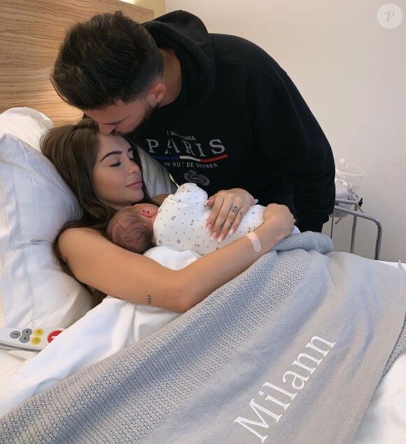 Nabilla Benattia, Thomas Vergara et Milann à l'hôpital, le 12 octobre 2019