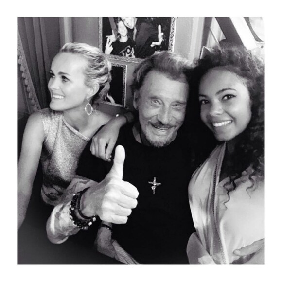 Layla, miss Saint-Martin, Saint-Barthélémy, avec Laeticia et Johnny Hallyday, le 6 décembre 2017 sur Instagram.