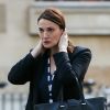 Sarah Parish sur le tournage de la série "W1A" au studios BBC Broadcasting à Londres, Royaume Uni, le 9 mars 2017.