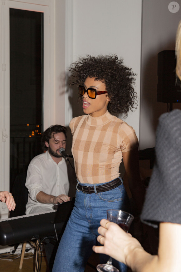 Exclusif - Hanna Lhoumeau - Dîner de Noël au siège de la maison Sandro à Paris le 10 décembre 2019. © Jack Tribeca/Bestimage