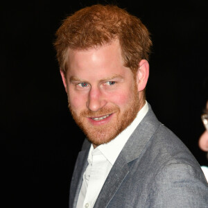 Le prince Harry, duc de Sussex, arrive à la cérémonie des OnSide Awards au Royal Albert Hall à Londres le 17 novembre 2019.