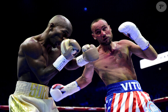 Michel Soro vs Cédric Vitu - Championnats du monde WBA Gold Super Welters - Gala de boxe Univent à l'AccorHotels Arena de Paris pour le championnat du monde WBA le 15 novembre 2019. © JB Autissier / Panoramic / Bestimage