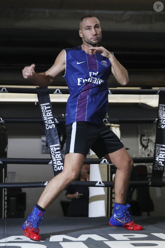 Cédric Vitu - Les boxeurs s'entraînent avant le championnat du monde WBA 2019, à Paris, le 13 novembre 2019. © Gwendoline Le Goff / Panoramic / Bestimage