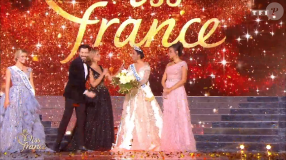 Miss Guadeloupe : Clémence Botino - Élection de Miss France 2020 sur TF1, le 14 décembre 2019.